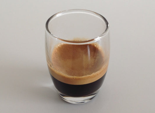 Ristretto Nedir? Espresso'dan Farkı ve Nasıl Çekilir?