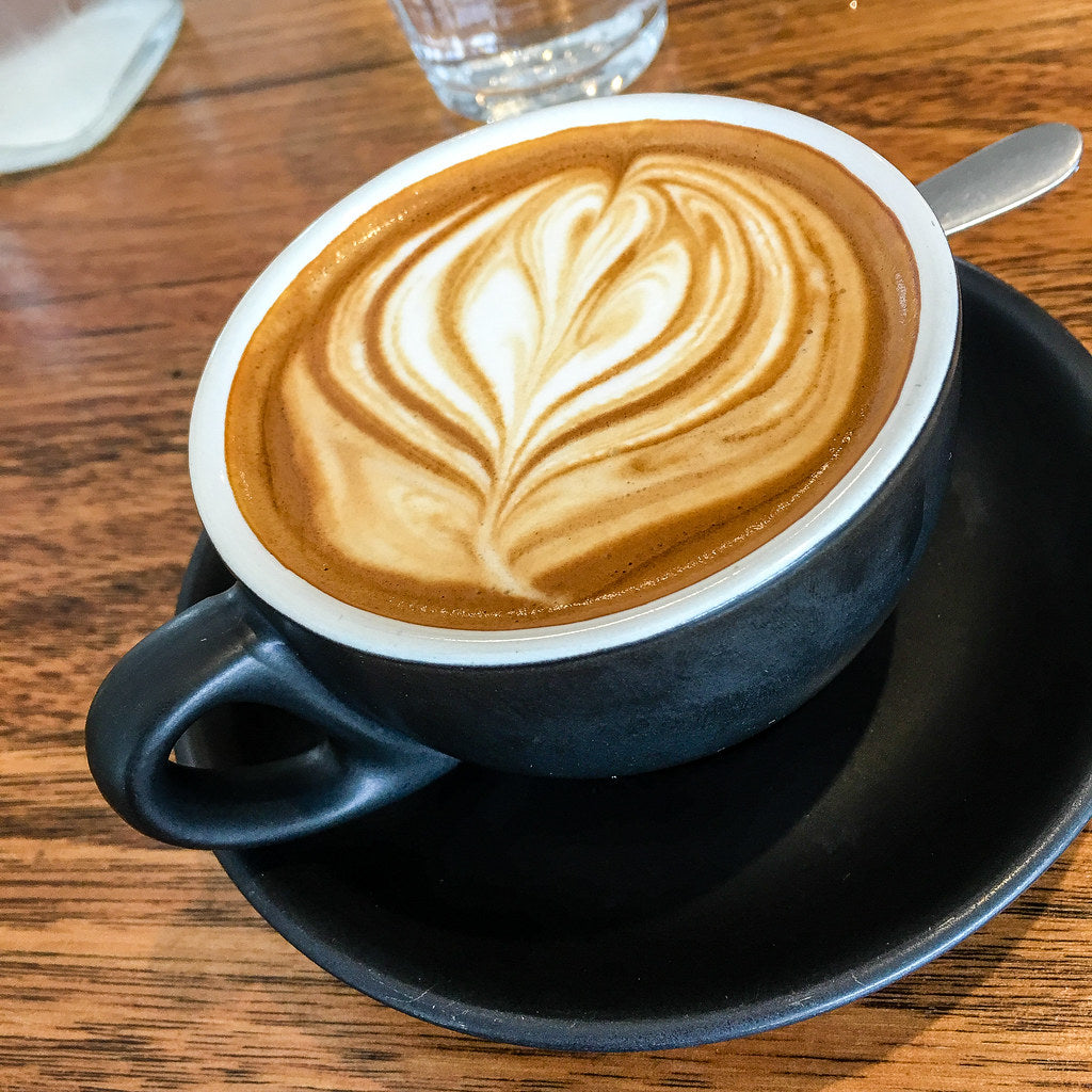 Flat White Nedir? Latte ve Cappuccino'dan Farkı