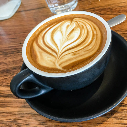 Flat White Nedir? Latte ve Cappuccino'dan Farkı